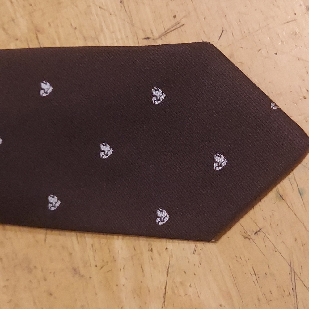 President Necktie Brown with Hearts made of Doves - Picture 2 of 4